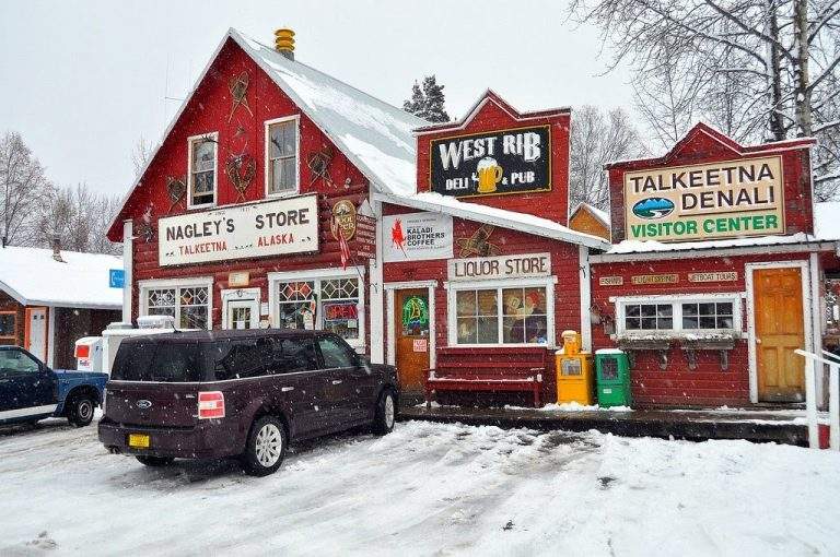 12 Most Visited Small Towns In Alaska