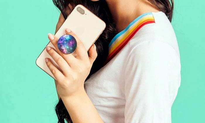 Get Attractive iPhone Accessories To Make Phone Look Cool