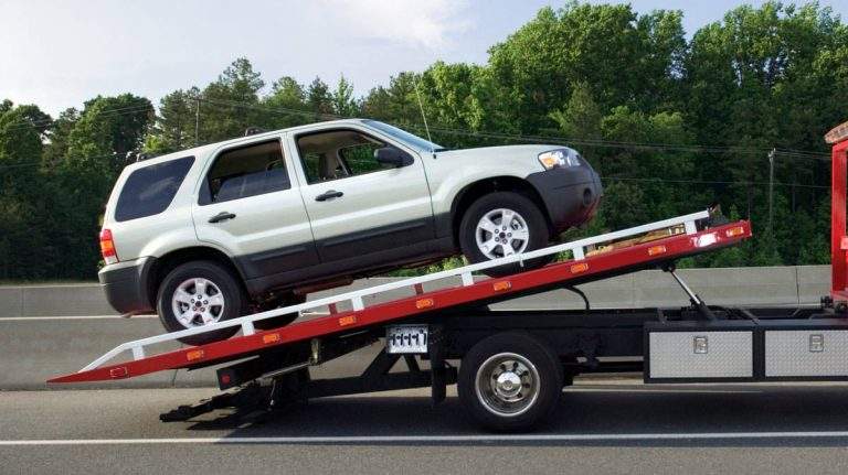 In What Ways A Towing Service Synthesize You In Case Of Problems In Travelling